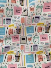 Beyaz Zeminli Okul  Desenli Kumaş