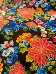 Siyah Zemin Neon Çiçek Desenli Kumaş