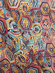 Renkli Desenli Döşemelik Kumaş