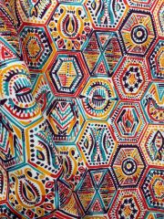 Renkli Desenli Döşemelik Kumaş