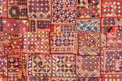 Turuncu Kırmızı Kilim Desenli Kumaş