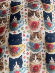 3D Nakış Fincandaki Kediler Desenli Kumaş