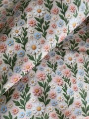 3D Nakış Papatyalar Desenli Kumaş