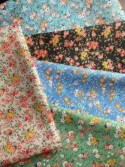 Turuncu Çiçek Desenli Kumaş