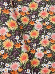 Kahverengi Zemin Çiçek Desenli Kumaş