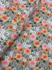 Kahverengi Zemin Çiçek Desenli Kumaş