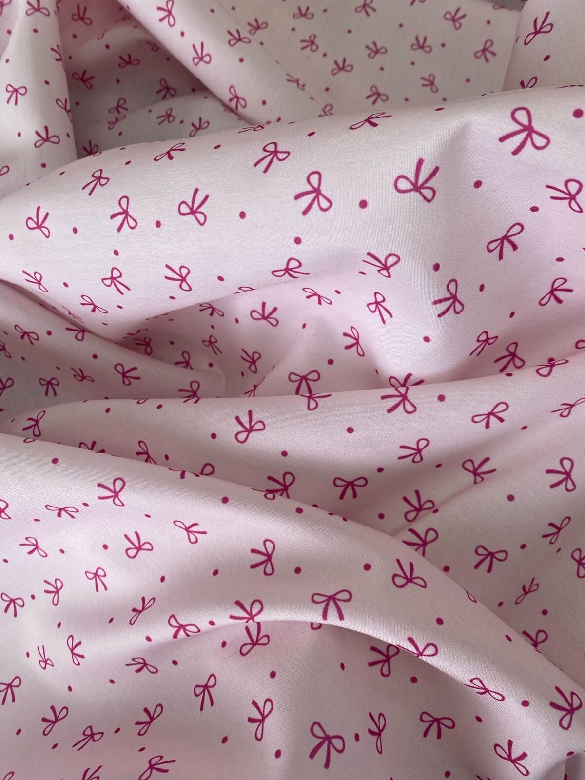 Pembe Çıtır Fiyonk Kurdele 5 Desenli Kumaş pudraya pembe - Döşemelik Petek Kumaş
