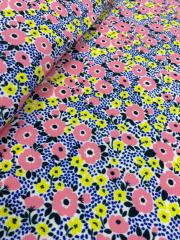 sari-pembe-cicek-desenli-kumas