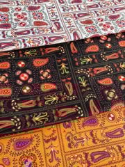 Kırmızı Tonlu Kilim Desenli Kumaş
