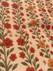 Şeritli Nakış Bahçesi Desenli Kumaş