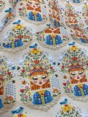 Çiçek Taçlı Kadın  Desenli Kumaş