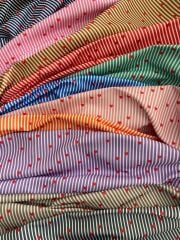 Çıtır Çizgili Ve Kırmızı Kalp Desenli Kumaşlar 1