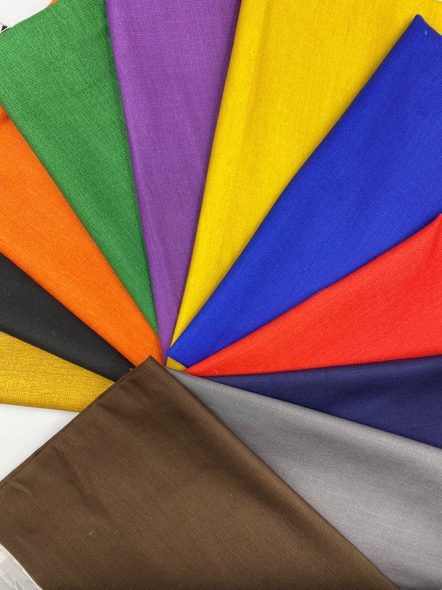 Düz Renk Döşemelik Kumaş