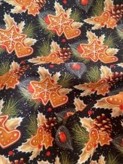 Yılbaşı Kurabiyeleri ve Altın Çilek Desenli Kumaş