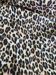 Açık Zeminli Leopar Desenli Kumaş