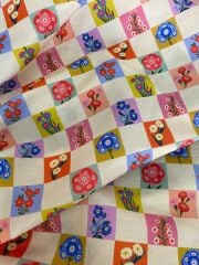 Renkli Dama Çiçek  Desenli Kumaş