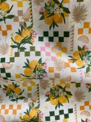 Damalı Portakal Çiçeği Desenli Kumaş