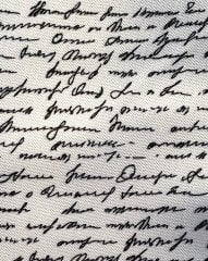 El Yazısı Desenli Kumaşev