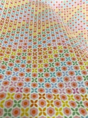 Renkli Sıralı Retro Çiçek Desenli Kumaş 2